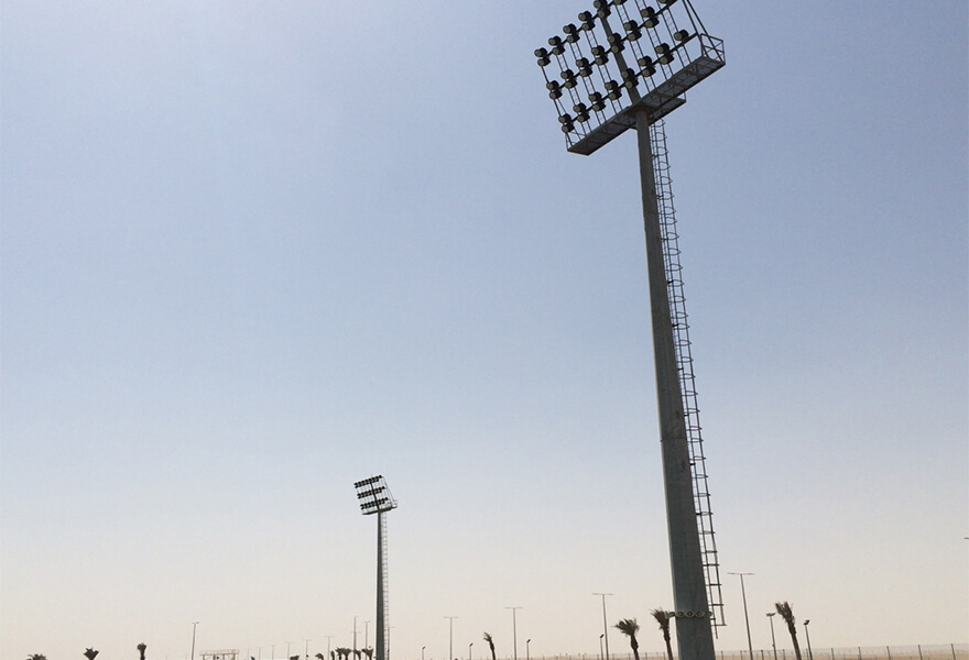 BBE High Mast Light HM3 lighting the billboard