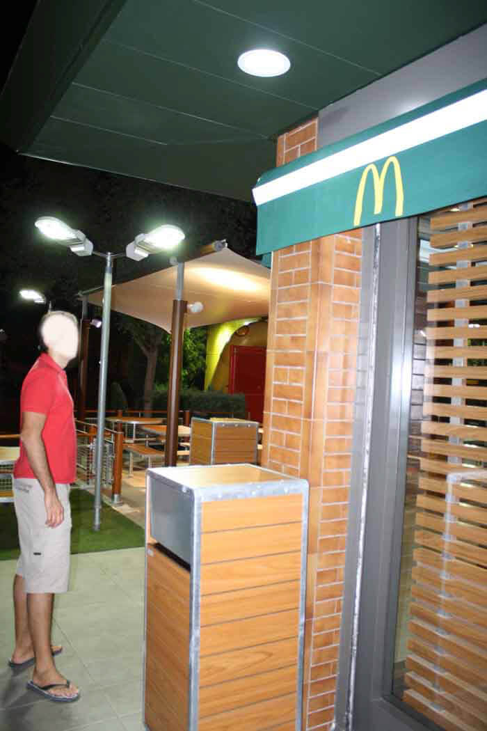 LED Street Light, LU4 in McDonald's, Spain