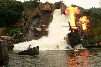 The roaring float show